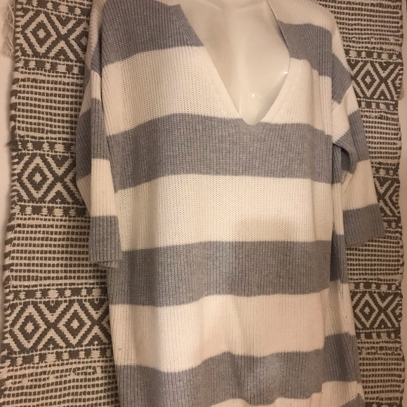 Express oversized sweater - Picture 2 of 4